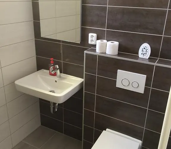 Maison d'hôtes Marcus - Rodinny Relax 200 M Od Penzionu Kometa, U Jezera S Grilem A Sdilenou Kuchyni Pasohlávky