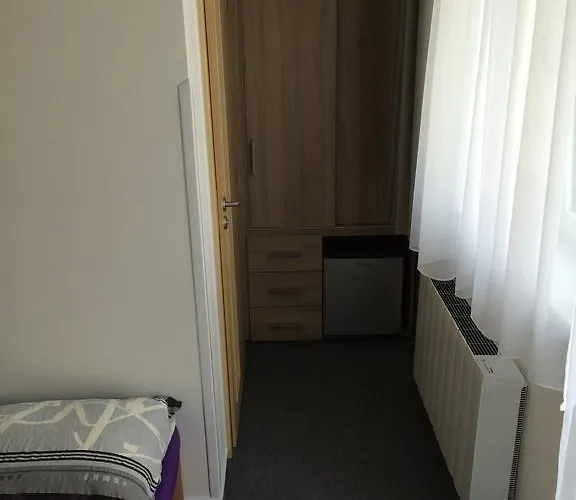 Maison d'hôtes Marcus - Rodinny Relax 200 M Od Penzionu Kometa, U Jezera S Grilem A Sdilenou Kuchyni