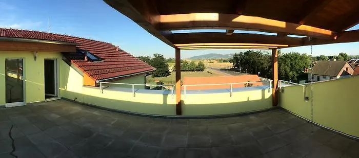 Maison d'hôtes Marcus - Rodinny Relax 200 M Od Penzionu Kometa, U Jezera S Grilem A Sdilenou Kuchyni 4*
