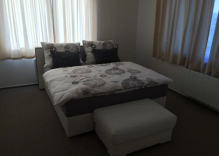 Pensjonat Marcus - Rodinny Relax 200 M Od Penzionu Kometa, U Jezera S Grilem A Sdilenou Kuchyni Pasohlávky