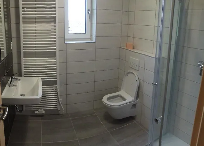 Marcus - Rodinny Relax 200 M Od Penzionu Kometa, U Jezera S Grilem A Sdilenou Kuchyni Pasohlávky